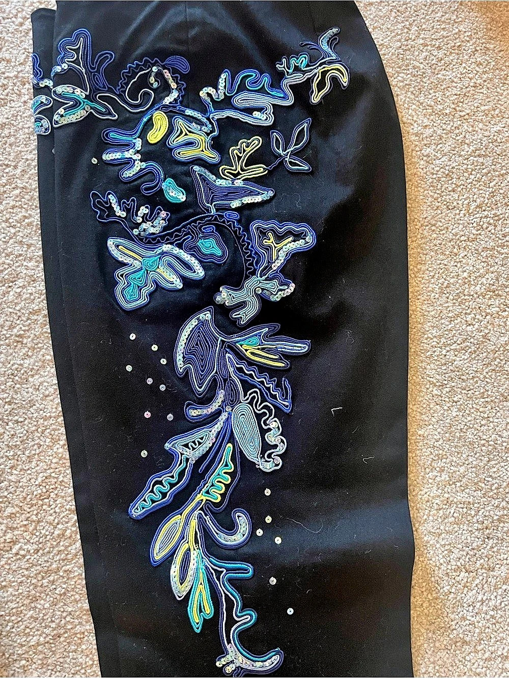 Cache Embroidered Straight Leg Pants in Black & Blue Size 0 - Picture 8 of 10